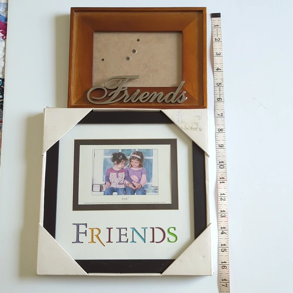 Friends Frames Photos Pictures Walnut 4x6 Black White St Nicholas Square 4x6